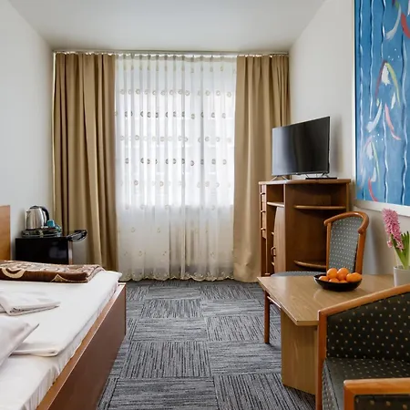 Jantar Apartahotel *